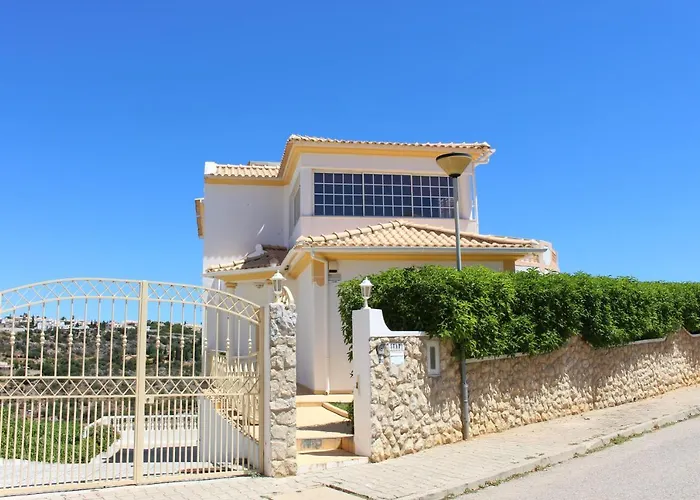 Sunny 阿尔布费拉