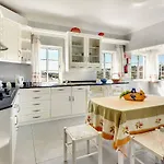 Sunny Villa